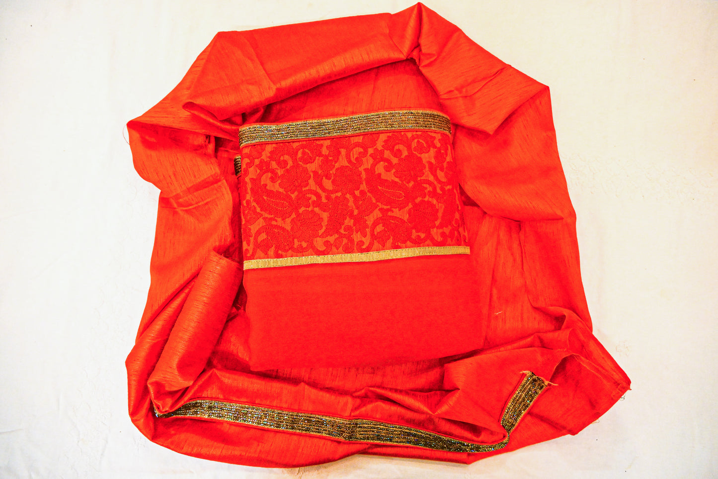 Pure chiffon saree with chid moti Border