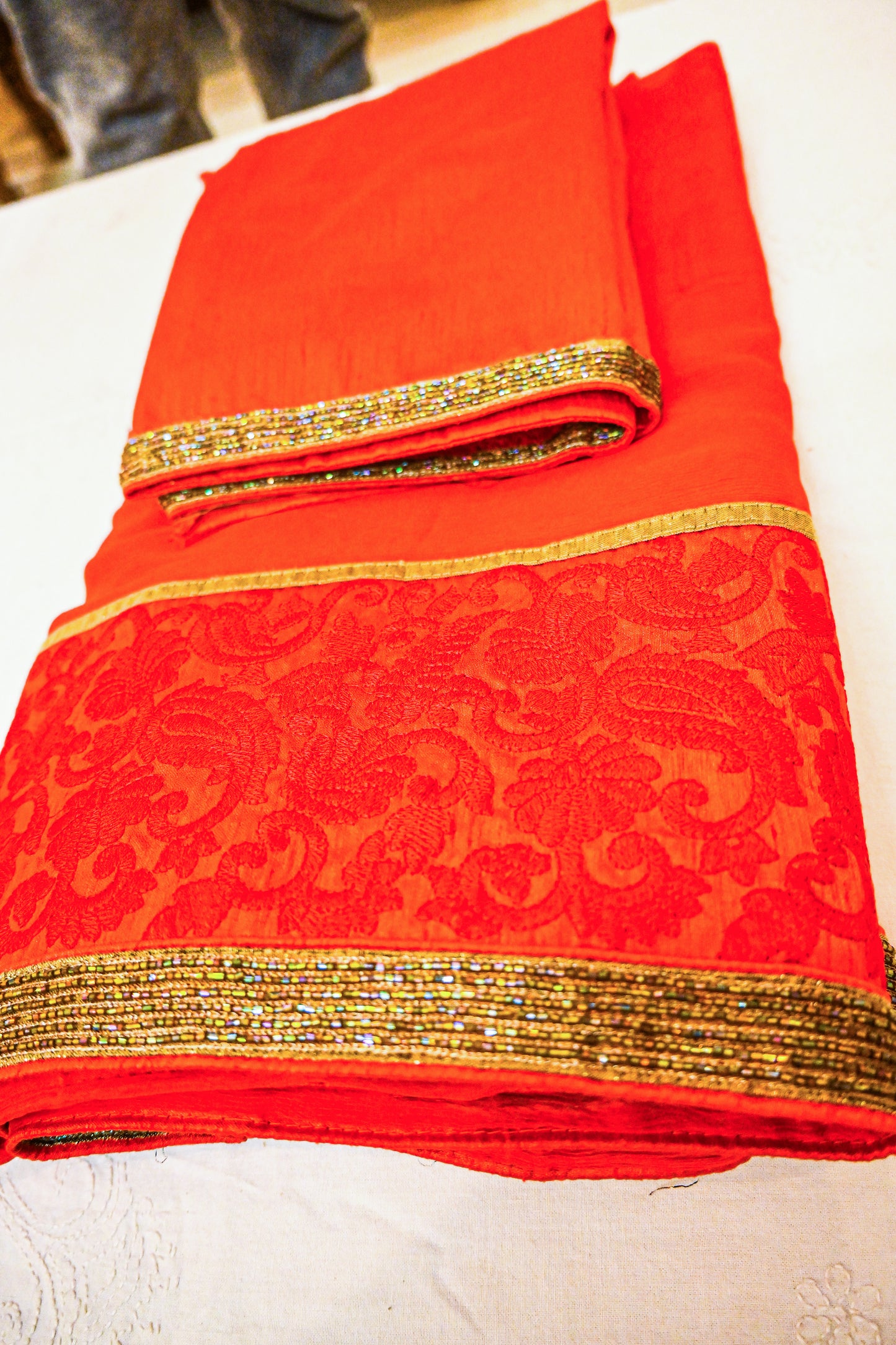 Pure chiffon saree with chid moti Border