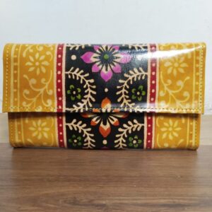 Stylish shantiniketan Genuine leather Batik Print Purse for Women